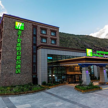 Holiday Inn Express Daocheng Yading, An Ihg Hotel Zewnętrze zdjęcie